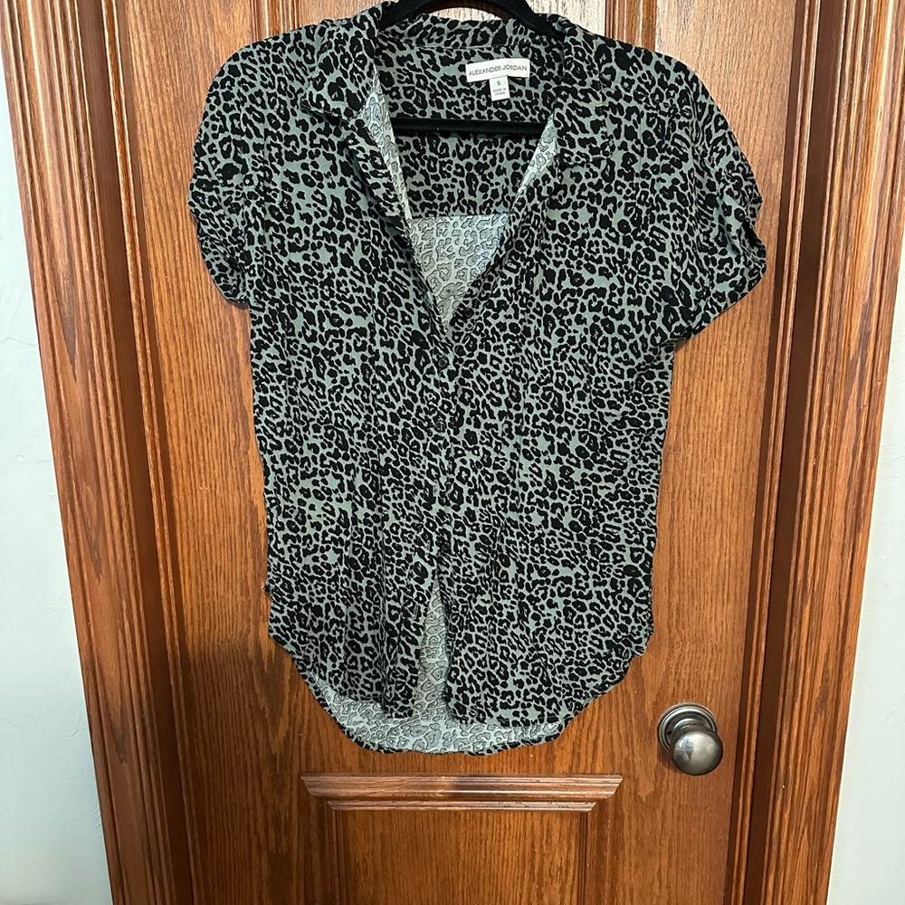 Alexander Jordan size small top